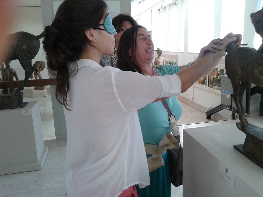 Diamoci una mano di ViviVejo Onlus Diamoci una mano-ViviVejo Onlus