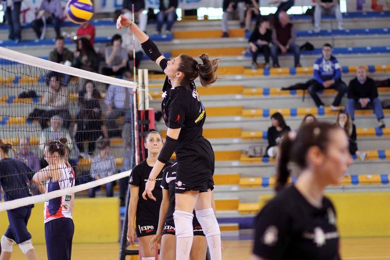 Volley Garlasco - Un sogno solidale di Volley 2001 Garlasco Volley Garlasco - Un sogno solidale-Volley 2001 Garlasco